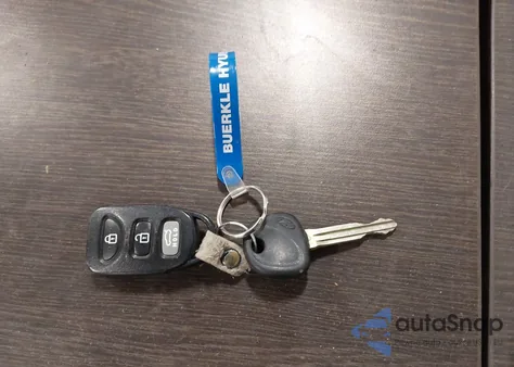 2013 Hyundai Elantra Gls from USA, damaged, VIN 5NPDH4AE2DH245550